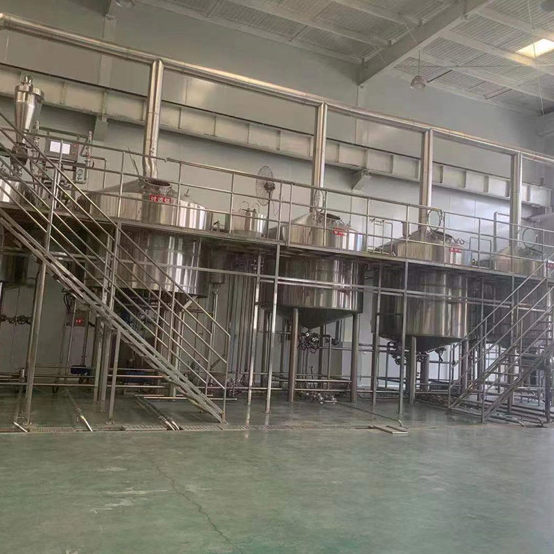 广州精酿啤酒设备厂—平面布置、设备设计、制造、调试、培训等一条龙服务_COPY